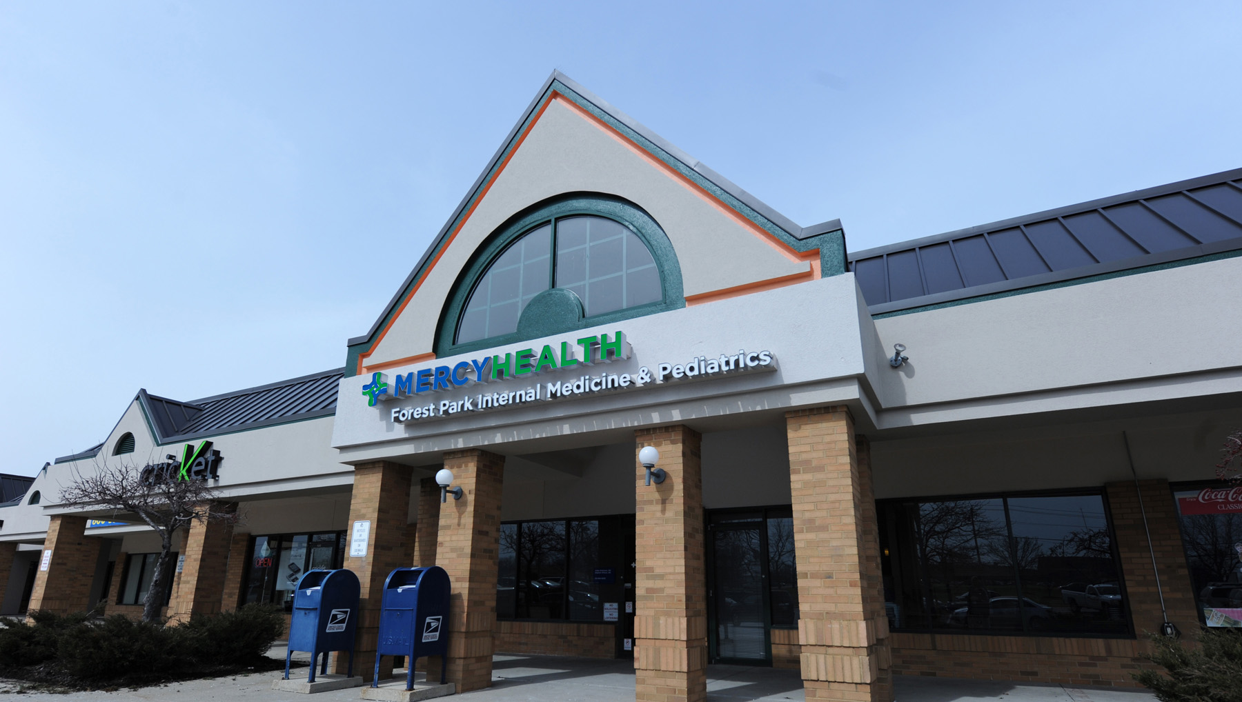 Forest Park Internal Medicine and Pediatrics facility