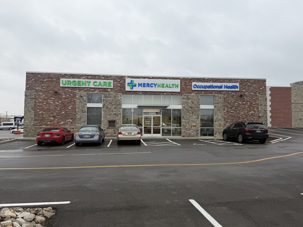 exterior of Mercy Health Urgent Care, Fairfield at 5372 Dixie Hwy Fairfield, Ohio 45014